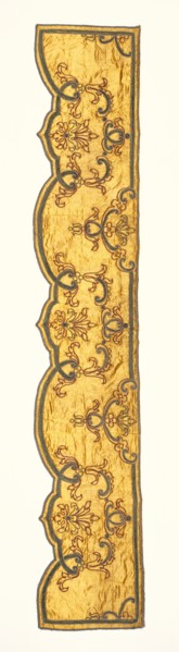 Upper inner foot valence; about 1690 - 1715; Silk satin; cording; velour; silk embroidery; damask panels with linen linings