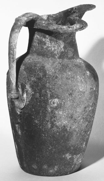 Etruscan Beak-Spouted Oinochoe; Etruria; early 5th century B.C; Bronze; 24.6 cm, 9 11,16 in