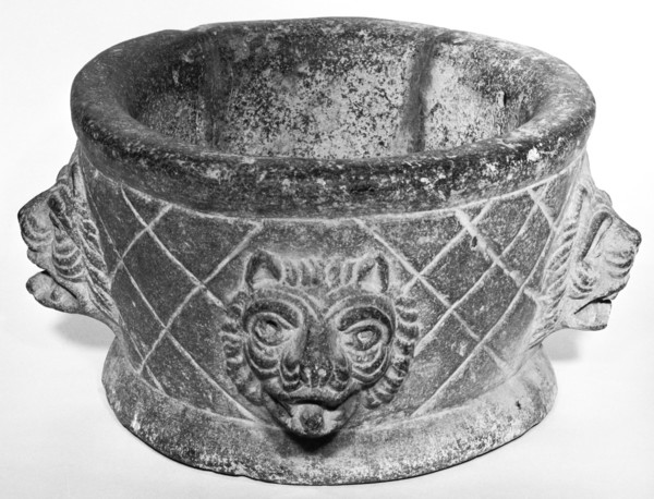 Bowl; Syria; late 2nd century; Hauran basalt; 17.3 × 29.5 cm, 6 13,16 × 11 5,8 in