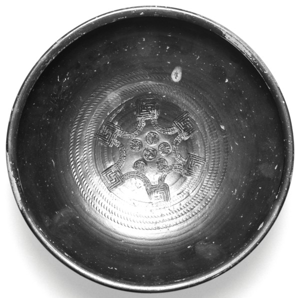 Campanian Black Bowl; Campania, South Italy, Europe; 323 - 31 B.C; Terracotta; 6.6 x 17.3 cm, 2 5,8 x 6 13,16 in