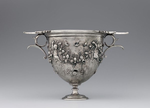 Wine Cup with Cupids Holding Garlands; 50–25 B.C; Silver; 13 × 19.4 × 11.6 cm, 5 1,8 × 7 5,8 × 4 9,16 in