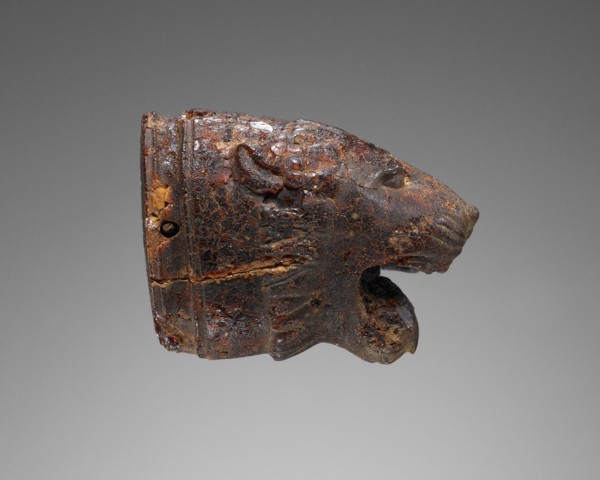 Pendant: Lion's Head; Italy; 550 - 500 B.C; Amber; 28 × 22 × 38 mm, 1 1,8 × 7,8 × 1 1,2 in