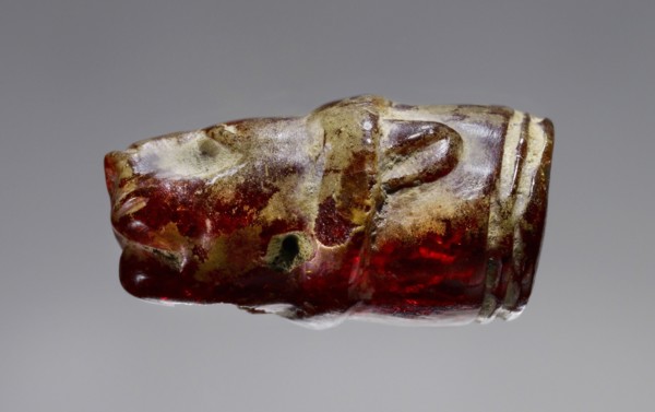 Pendant: Lion's Head; Italy; 525 - 480 B.C; Amber; 9 × 17 × 9 mm, 3,8 × 11,16 × 3,8 in