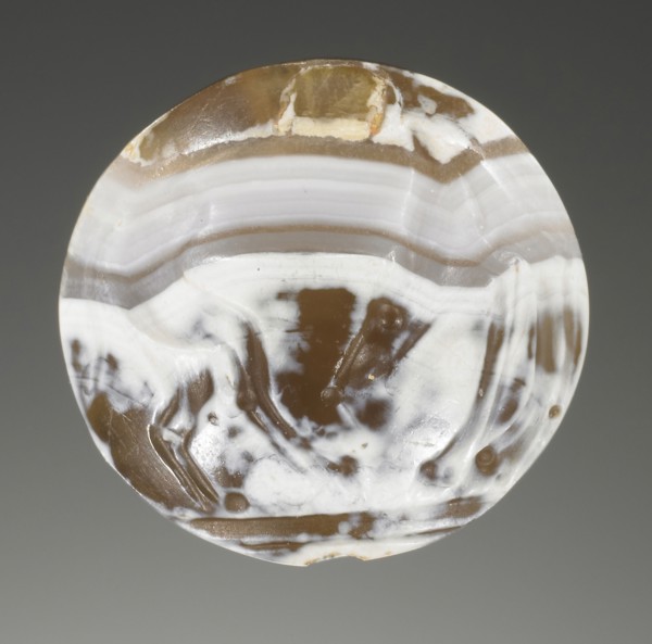 Engraved Lentoid Gem; Crete, Greece; about late 15th - early 14th century B.C; Agate; 0.7 × 1.5 × 1.6 cm, 1,4 × 9,16 × 5,8 in