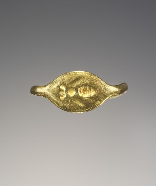Ring; Greece; mid-5th century B.C; Gold; 1.2 × 0.7 cm, 1,2 × 1,4 in