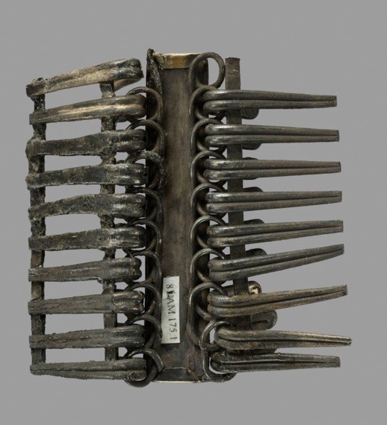 Comb Brooch; Etruria; 700–650 B.C; Silver and gold; 5.6 × 5.7 × 1 cm, 2 3,16 × 2 1,4 × 3,8 in