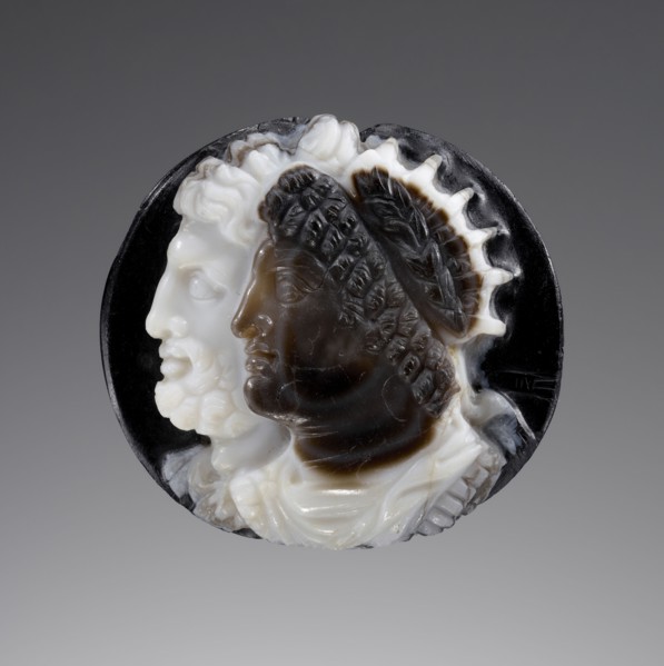 Cameo; Europe; 18th - 19th century;  layered gemstone; 4 × 0.8 cm, 1 9,16 × 5,16 in