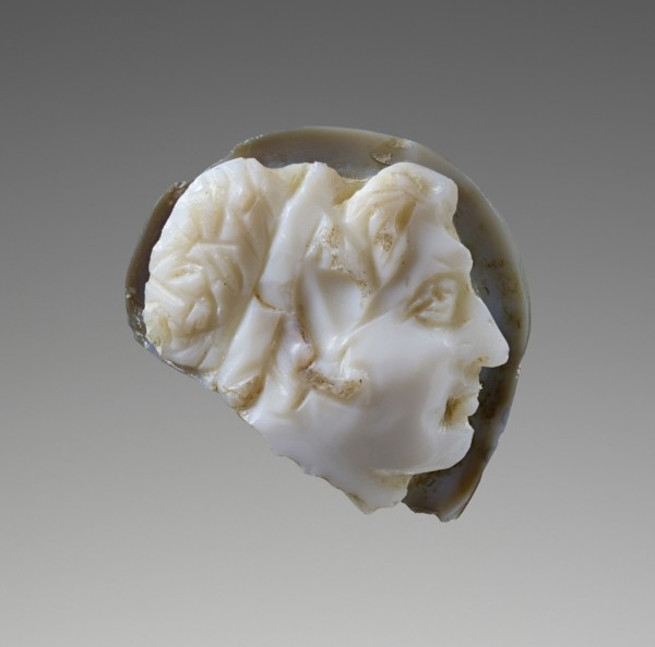 Cameo Gem with Head of Alexander the Great; 50 B.C.–A.D. 50; White and gray sardonyx; 1.6 × 1.3 × 0.9 cm, 5,8 × 1,2 × 3,8 in