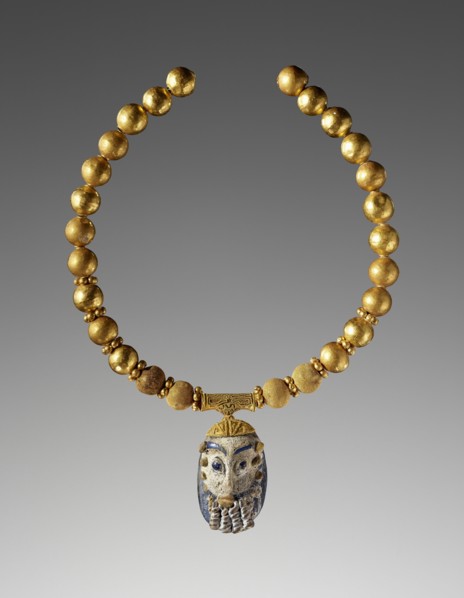 Necklace; Etruria; 525 - 500 B.C; Gold and glass; 33 × 4 × 2.5 cm, 13 × 1 9,16 × 1 in