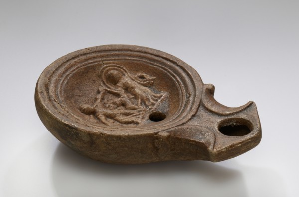 Lamp, North Africa; 1st - 4th century; Terracotta; 2.6 x 7 x 9.8 cm, 1 x 2 3,4 x 3 7,8 in