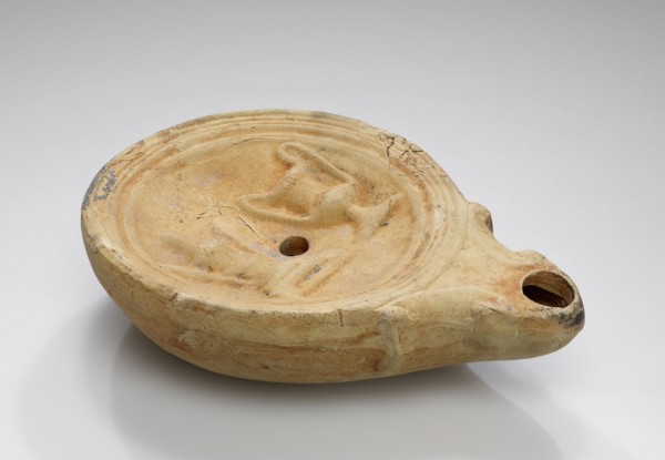 Lamp, Asia Minor; 1st - 4th century; Terracotta; 2.6 x 7.3 x 10.2 cm, 1 x 2 7,8 x 4 in