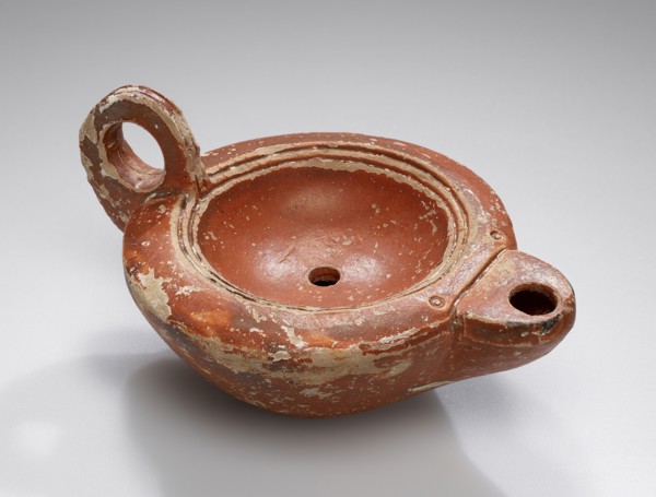 Lamp, Asia Minor; 1st - 4th century; Terracotta; 3.8 x 8 x 11 cm, 1 1,2 x 3 1,8 x 4 5,16 in
