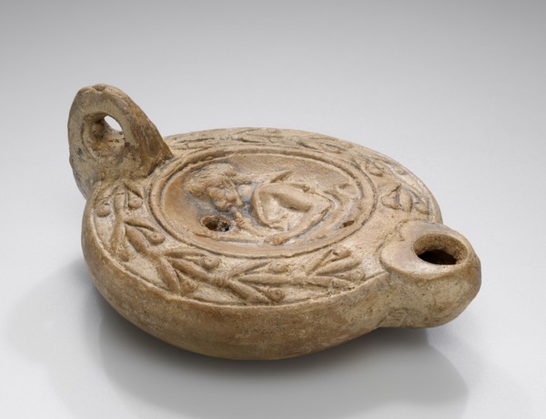 Lamp, North Africa; 2nd century; Terracotta; 2.6 x 8 x 10.2 cm, 1 x 3 1,8 x 4 in