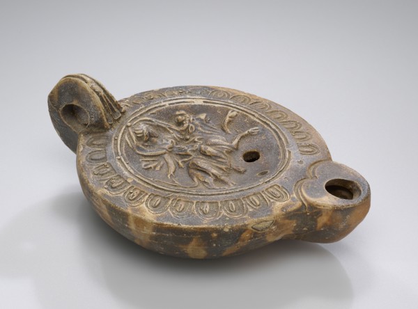Lamp, North Africa; 1st - 4th century; Terracotta; 2.6 x 8.2 x 11.5 cm, 1 x 3 1,4 x 4 1,2 in