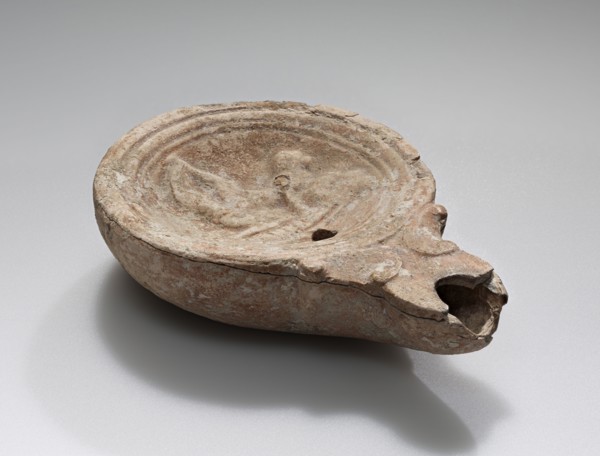 Lamp, Roman Empire; 1st century B.C. - 4th century A.D; Terracotta; 2.5 x 7.2 x 10 cm, 1 x 2 13,16 x 3 15,16 in