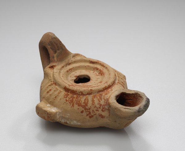 Lamp, Asia Minor; 1st - 4th century; Terracotta; 2.4 x 5.6 x 7.5 cm, 15,16 x 2 3,16 x 2 15,16 in