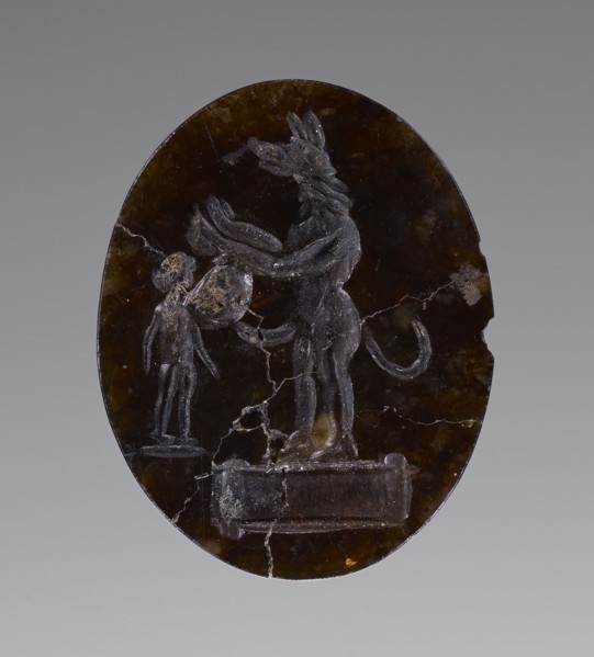 Engraved Gem, Roman Empire; 2nd - 4th century; Amber; 1.7 x 1.3 x 0.2 cm, 5,8 x 1,2 x 1,16 in