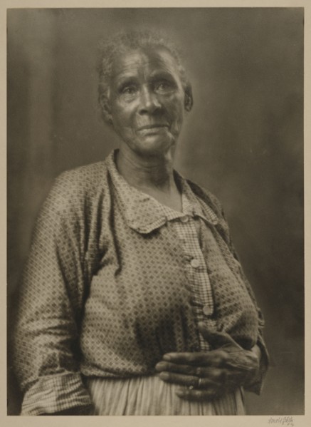 Old Mammy, New Orleans; Arnold Genthe, American, born Germany, 1869 - 1942, New Orleans, Louisiana, United States; about 1925