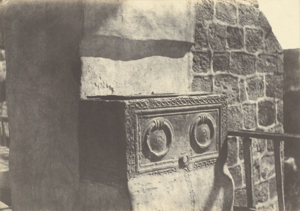 Jérusalem. Sarcophage judaïque; Auguste Salzmann, French, 1824 - 1872, Louis Désiré Blanquart-Evrard French, 1802 - 1872