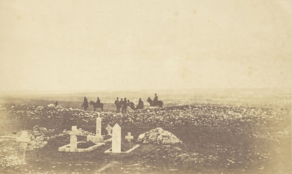 Officers on the lookout at Cathcarts Hill; Roger Fenton, English, 1819 - 1869, 1855; published February 29, 1856; Salted paper