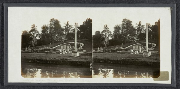 Tomb of Major Chinaman. Batavia. Java; Walter B. Woodbury, British, 1834 - 1885, 1857 - 1863; Collodion on glass; 6.7 x 6.7 cm