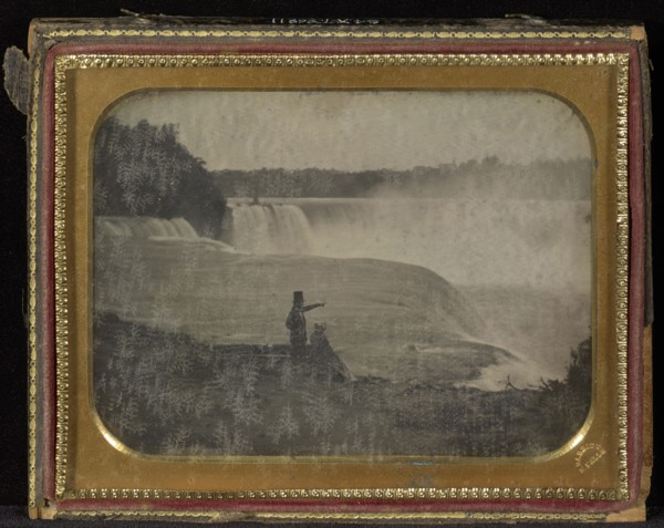Niagara Falls with couple in foreground; Platt D. Babbitt, American, 1823 - 1879, about 1855; Daguerreotype