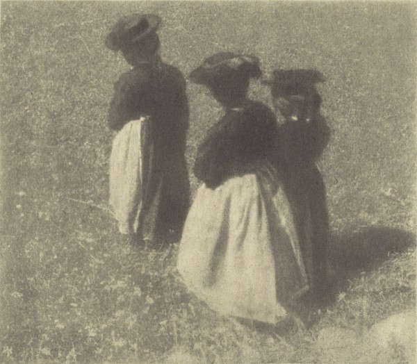 Women from Pustertal; Heinrich Kühn, Austrian, born Germany, 1866 - 1944, about 1913 - 1914; Bromoil transfer print