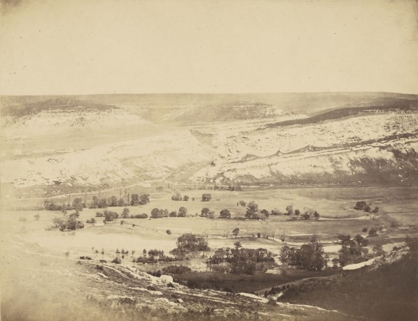Valley of Inkermann III; Roger Fenton, English, 1819 - 1869, 1855; Salted paper print; 19.7 x 25.6 cm 7 3,4 x 10 1,16 in