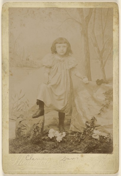 Claudia Davis; T.E. Sherwood, American, active 1890s, about 1890; Gelatin silver print