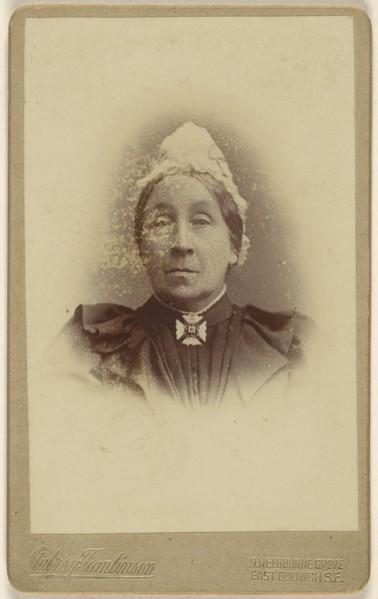 elderly woman wearing a bonnet, in vignette-style; Aubrey Tomlinson, British, active East Dunwich, England 1860s, about 1870