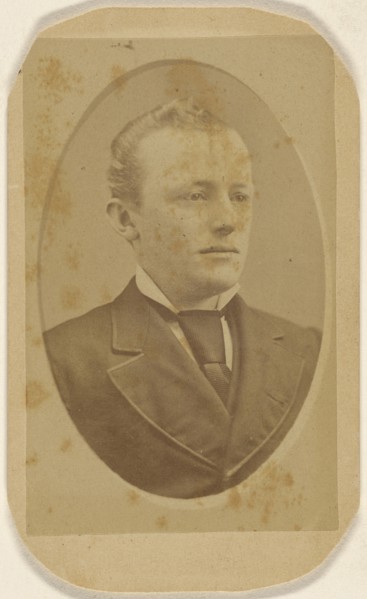 man, printed in quasi-oval style; Peter S. Weaver, American, active Hanover, Pennsylvania 1860s - 1910s, 1870 - 1875; Albumen