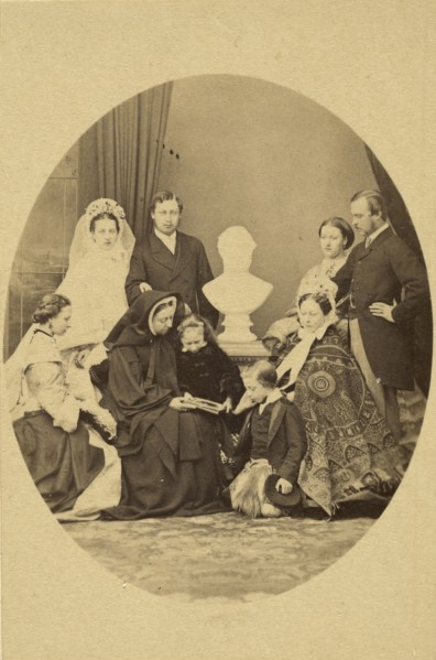 Queen Victoria & Leopold, Louise, Princess Royal Alice & Hesse; John Jabez Edwin Mayall, English, 1813 - 1901, England