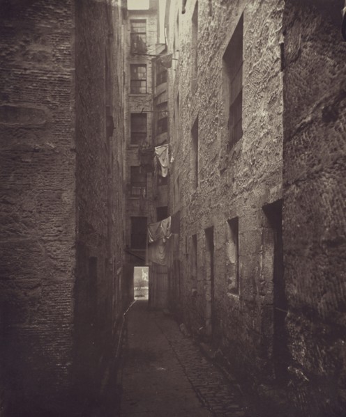 Close, No. 148 High Street; Thomas Annan, Scottish,1829 - 1887, Glasgow, Scotland; negative 1868 - 1871; print 1877; Carbon