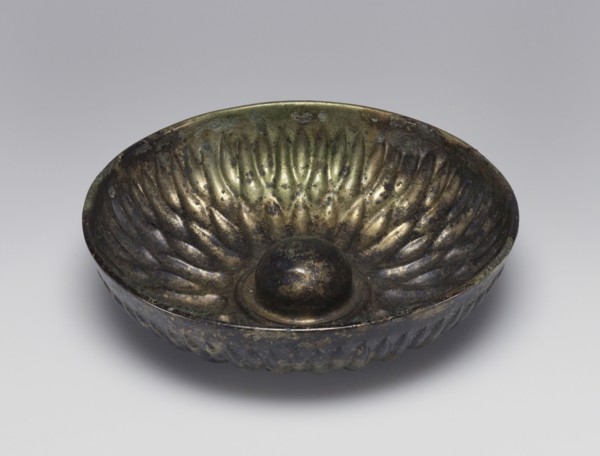 Phiale; Asia Minor; 7th century B.C; Bronze; 4.4 × 18.7 cm, 1 3,4 × 7 3,8 in