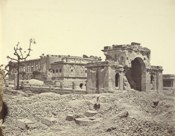 Gateway and Banquetting Room Inside the Residency, Used as a Hospital by the Garrison; Felice Beato, 1832