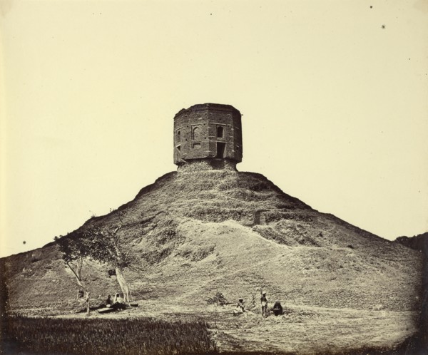 Buddhist Temple; Felice Beato, 1832 - 1909, Henry Hering, 1814 - 1893, India; 1858 - 1862