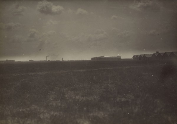 Flying airplane; Fédèle Azari, Italian, 1895 - 1930, Italy; 1914 - 1929; Gelatin silver print; 11.5 x 15.4 cm