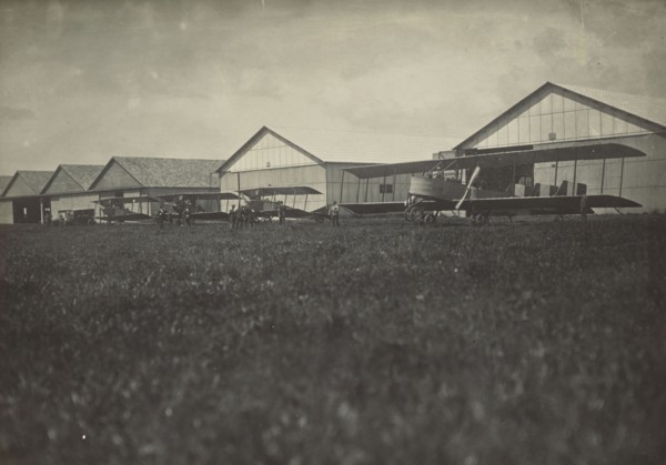 Caproni Ca. 36 - Italian Fighter Airplane; Fédèle Azari, Italian, 1895 - 1930, Italy; 1914 - 1929; Gelatin silver print