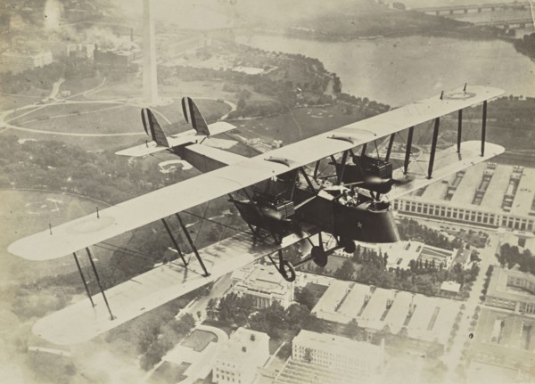 Flying airplane above Washington D.C; Fédèle Azari, Italian, 1895 - 1930, Washington, District of Columbia, United States