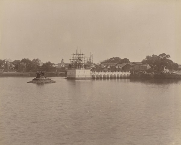 Chatri in Gangaajellia Tank; India; 1886 - 1889; Albumen silver print