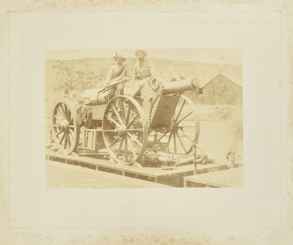 Long Tom weder hersteld; Possibly Jan van Hoepen, Dutch, 1856 - 1922, South Africa, Africa; 1899 - 1901; Albumen silver print