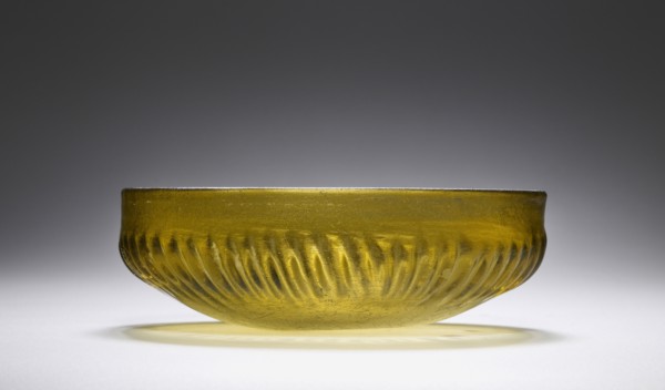 Ribbed Bowl; Eastern Mediterranean or Italy; 1st century B.C; Glass; 4.5 x 13.5 cm, 1 3,4 x 5 5,16 in