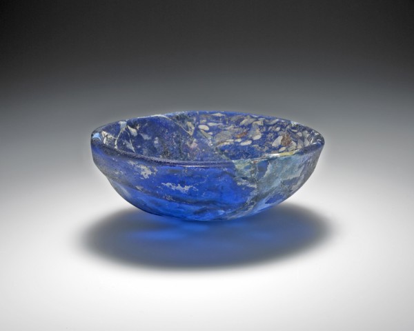 Bowl; Roman Empire; 1st century; Glass; 3 x 8.8 cm, 1 3,16 x 3 7,16 in