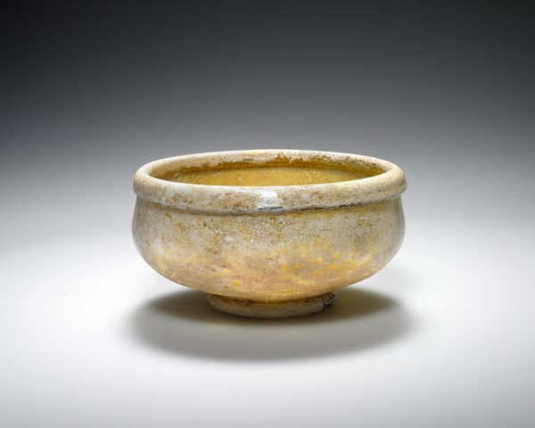 Bowl; Eastern Mediterranean; 1st century; Glass; 3.8 x 7.7 cm, 1 1,2 x 3 1,16 in