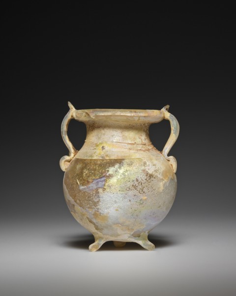 Jar with tripod foot; Eastern Mediterranean; 3rd century; Glass; 7 x 6 cm, 2 3,4 x 2 3,8 in