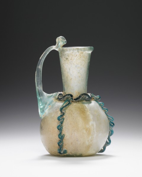 Oinochoe; Eastern Mediterranean; 5th - 7th century; Glass; 9 x 6 cm, 3 9,16 x 2 3,8 in