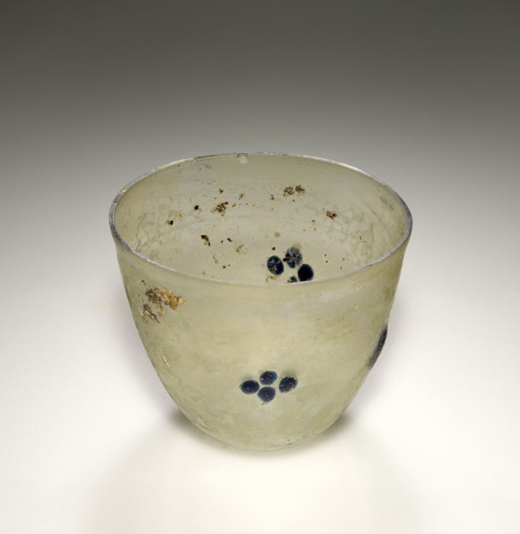 Conical Lamp; Eastern Mediterranean; 4th - 5th century; Glass; 7 x 10 cm, 2 3,4 x 3 15,16 in