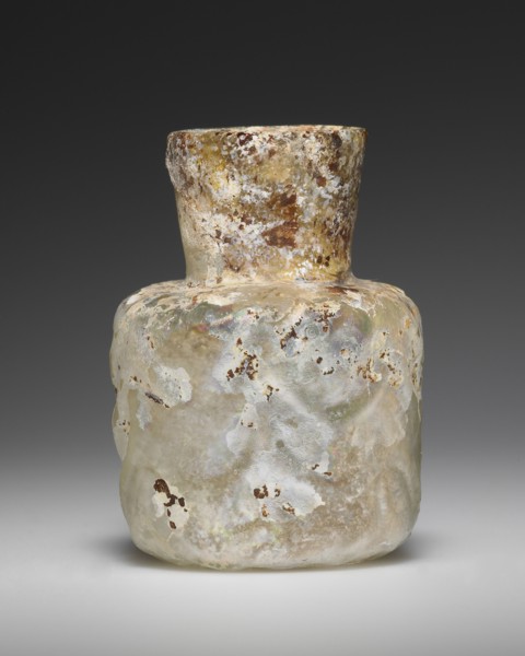 Flask; Eastern Mediterranean; 10th - 12th century; Glass; 5.8 x 4.5 cm, 2 5,16 x 1 3,4 in
