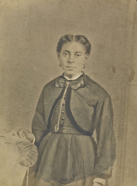 Portrait of a young woman; American; about 1850 - 1860; Hand-colored salted paper print; 22.6 × 17.4 cm, 8 7,8 × 6 7,8 in