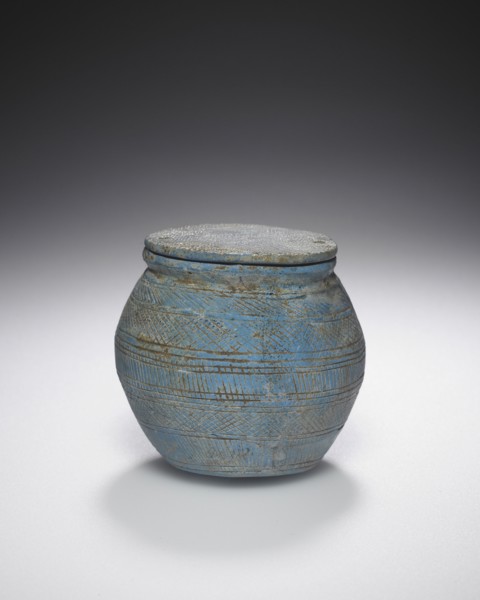 Bowl; perhaps Azerbaijan; 1st millennium B.C; Glass; 5.8 cm, 2 5,16 in